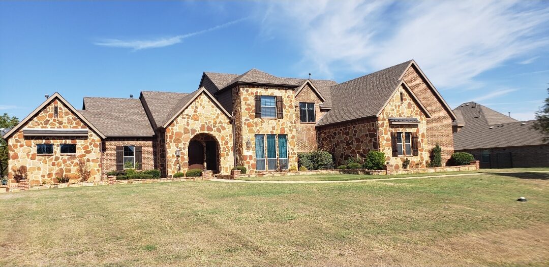 Brick estate exterior — full repaint by Gilques Painting
